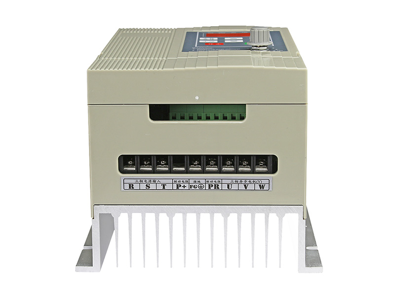 4000H通用變頻器，變頻器三相380V，變頻器廠家，電機(jī)變頻器