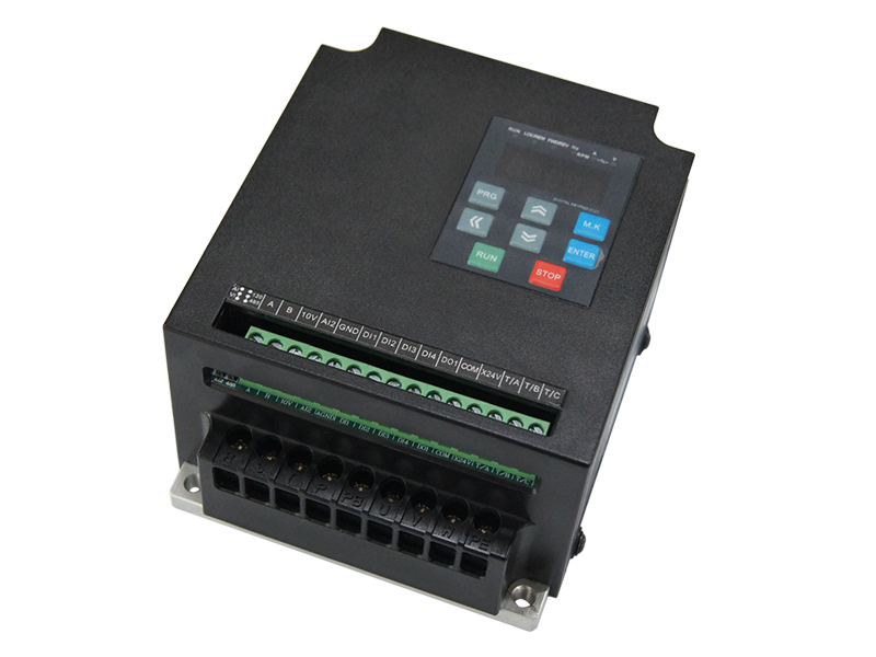 DFL500D通用變頻器，小體變頻器，變頻調(diào)速器，變頻器生產(chǎn)廠(chǎng)家